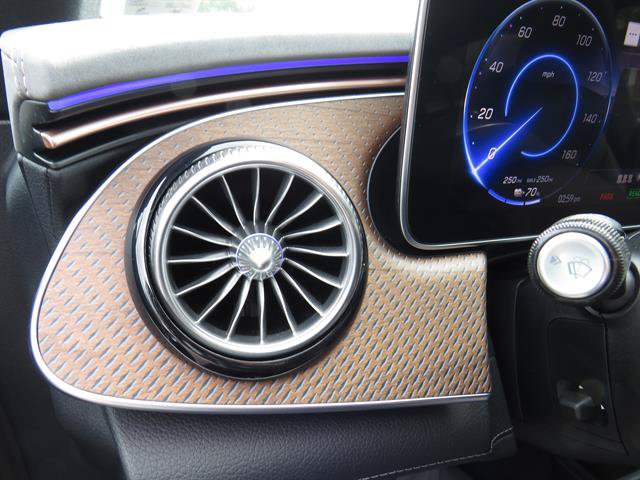 Certified 2023 Mercedes-Benz EQE 350+ 4MATIC Sedan w/ Exclusive Trim Package image 9