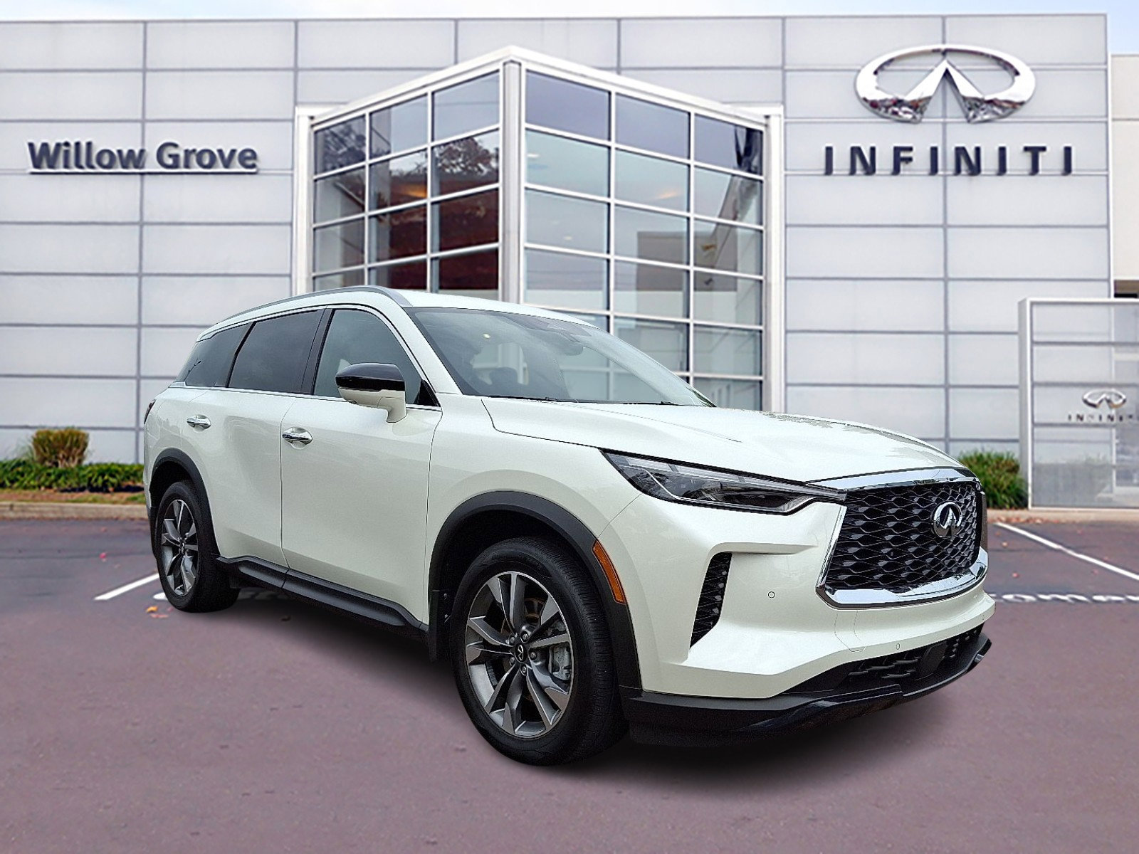 Used 2025 INFINITI QX60 Luxe w/ Vision Package