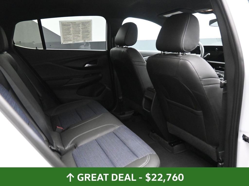 Used 2025 Buick Envista Preferred image 24