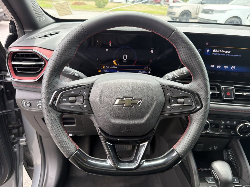 Used 2025 Chevrolet TrailBlazer RS w/ Convenience Package FWD image 24
