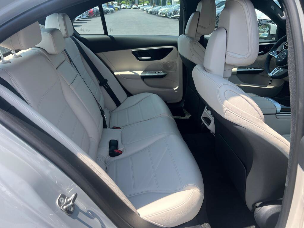 New 2026 Mercedes-Benz C 300 4MATIC Sedan image 22