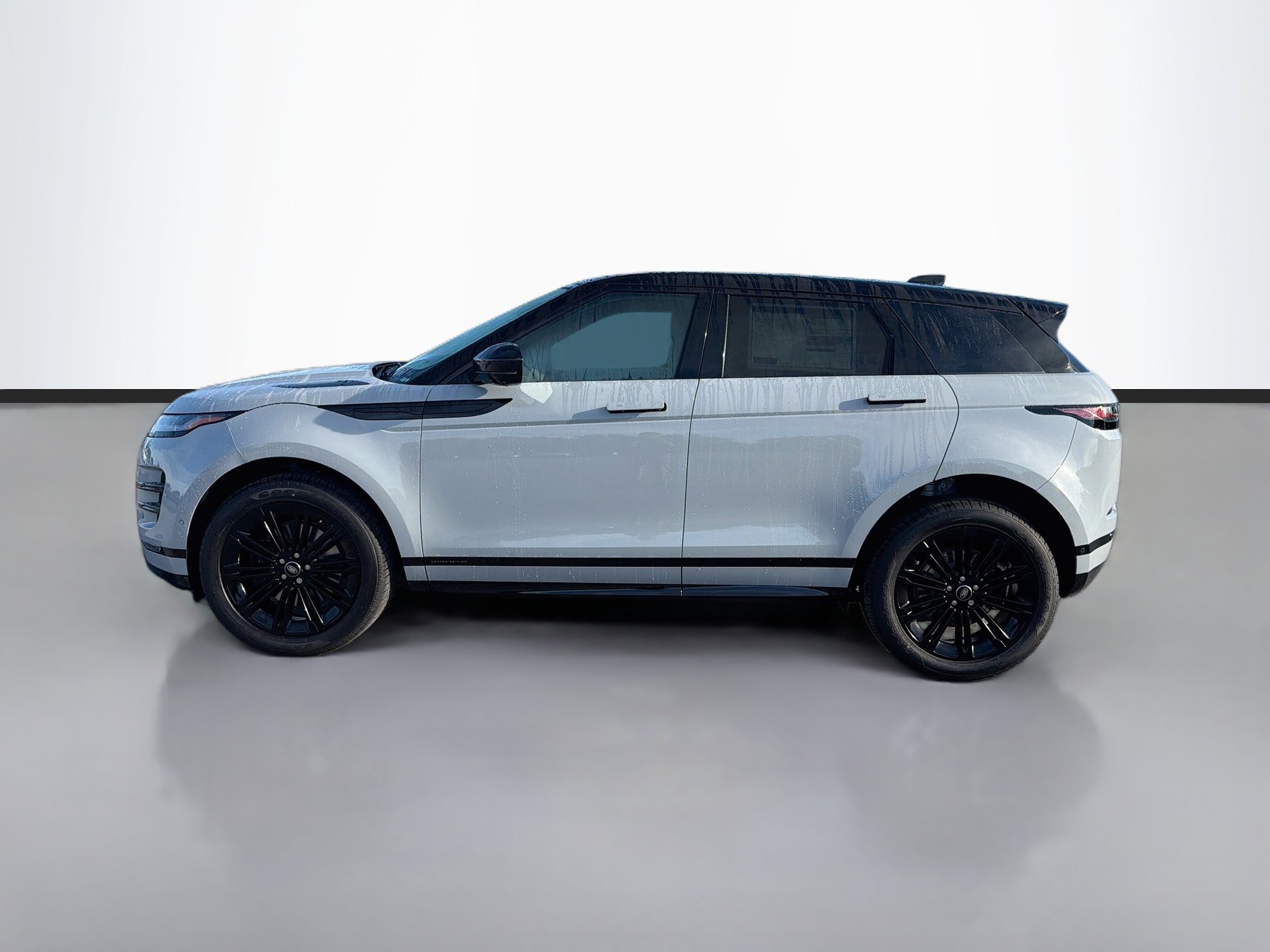 New 2026 Land Rover Range Rover Evoque Hoxton AWD/4WD image 2