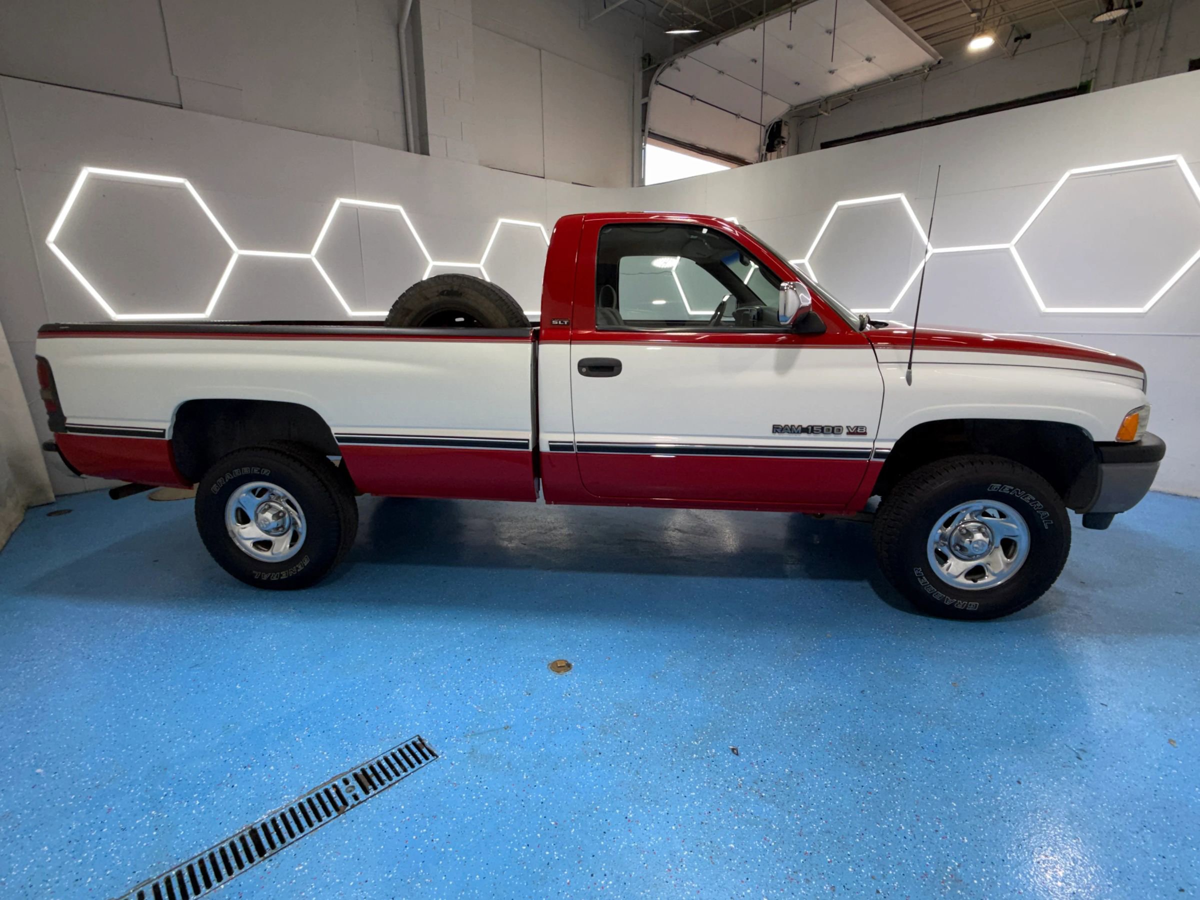 Used 1994 Dodge Ram 1500 Truck 4x4 Regular Cab image 3