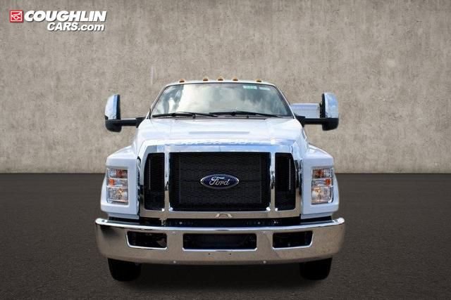 New 2024 Ford F750 2WD SuperCab Super Duty image 3