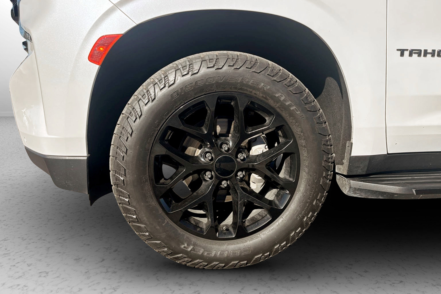 Used 2023 Chevrolet Tahoe RST w/ Sport Performance Package image 24