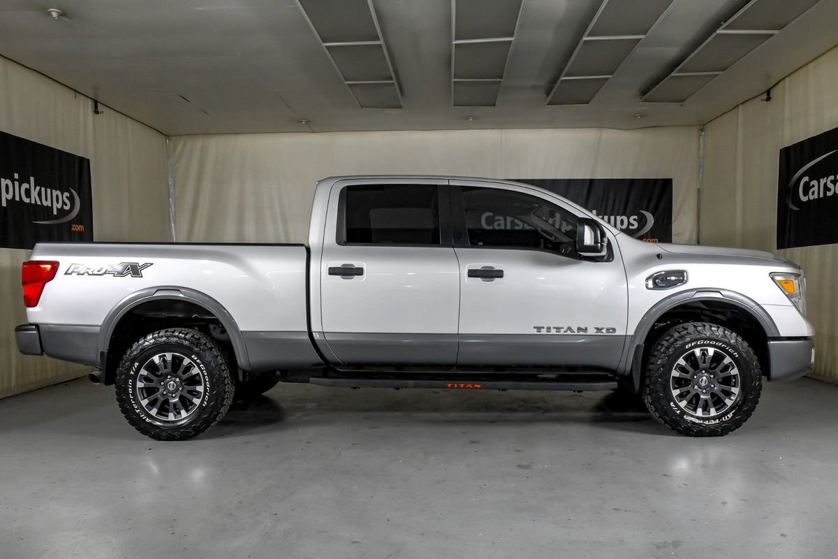 Used 2019 Nissan Titan PRO-4X image 5