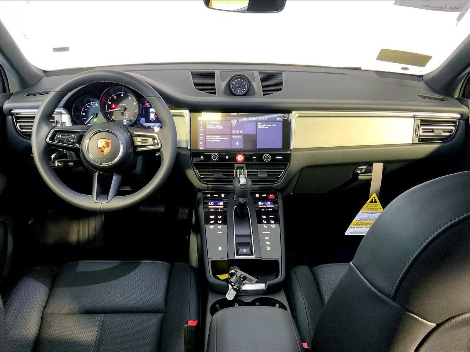 New 2025 Porsche Macan image 14