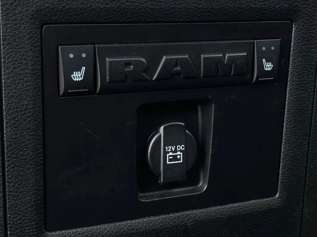 Used 2017 RAM 1500 Laramie w/ Convenience Group RWD image 31