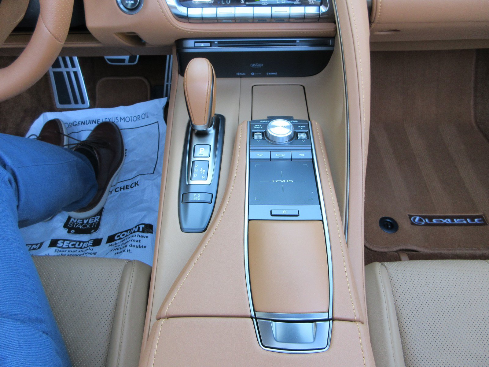 Used 2023 Lexus LC 500 Convertible w/ Touring Package RWD image 43