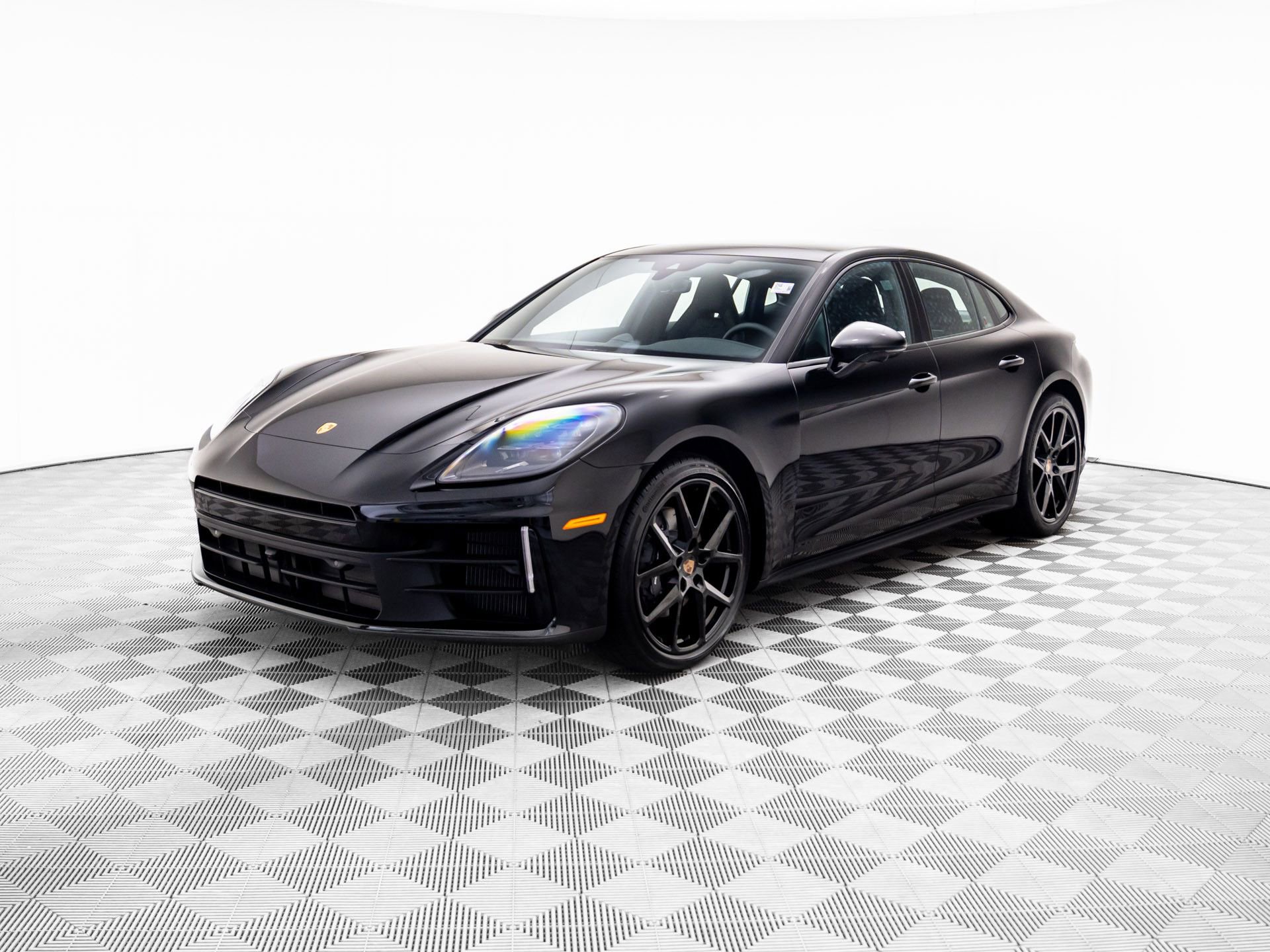 New 2026 Porsche Panamera 4 image 1