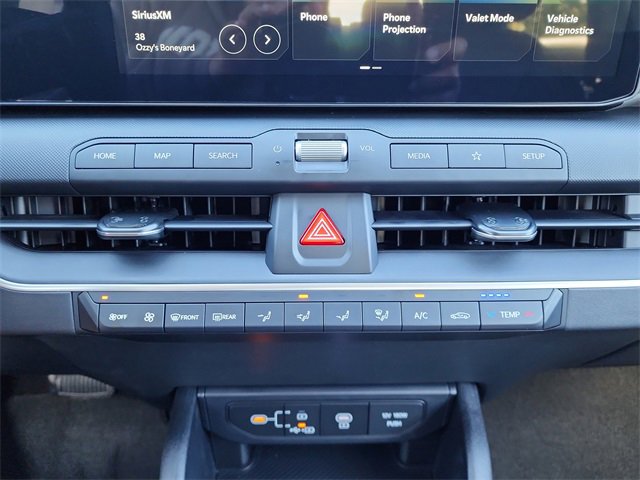 New 2025 Kia K4 LXS image 21