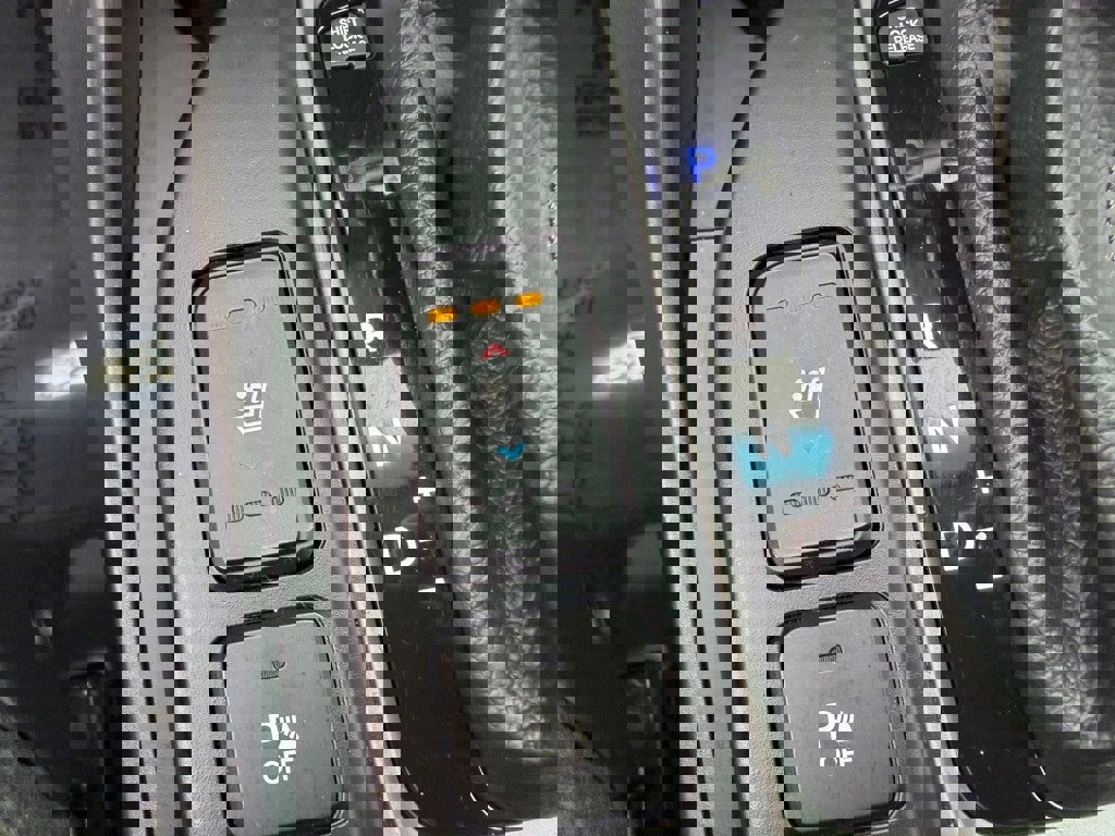 Used 2017 Hyundai Santa Fe Sport image 28