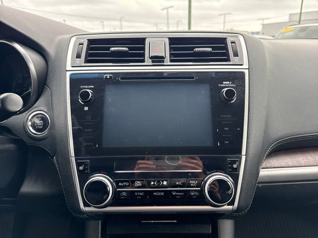 Used 2018 Subaru Outback 3.6R Limited AWD/4WD image 22