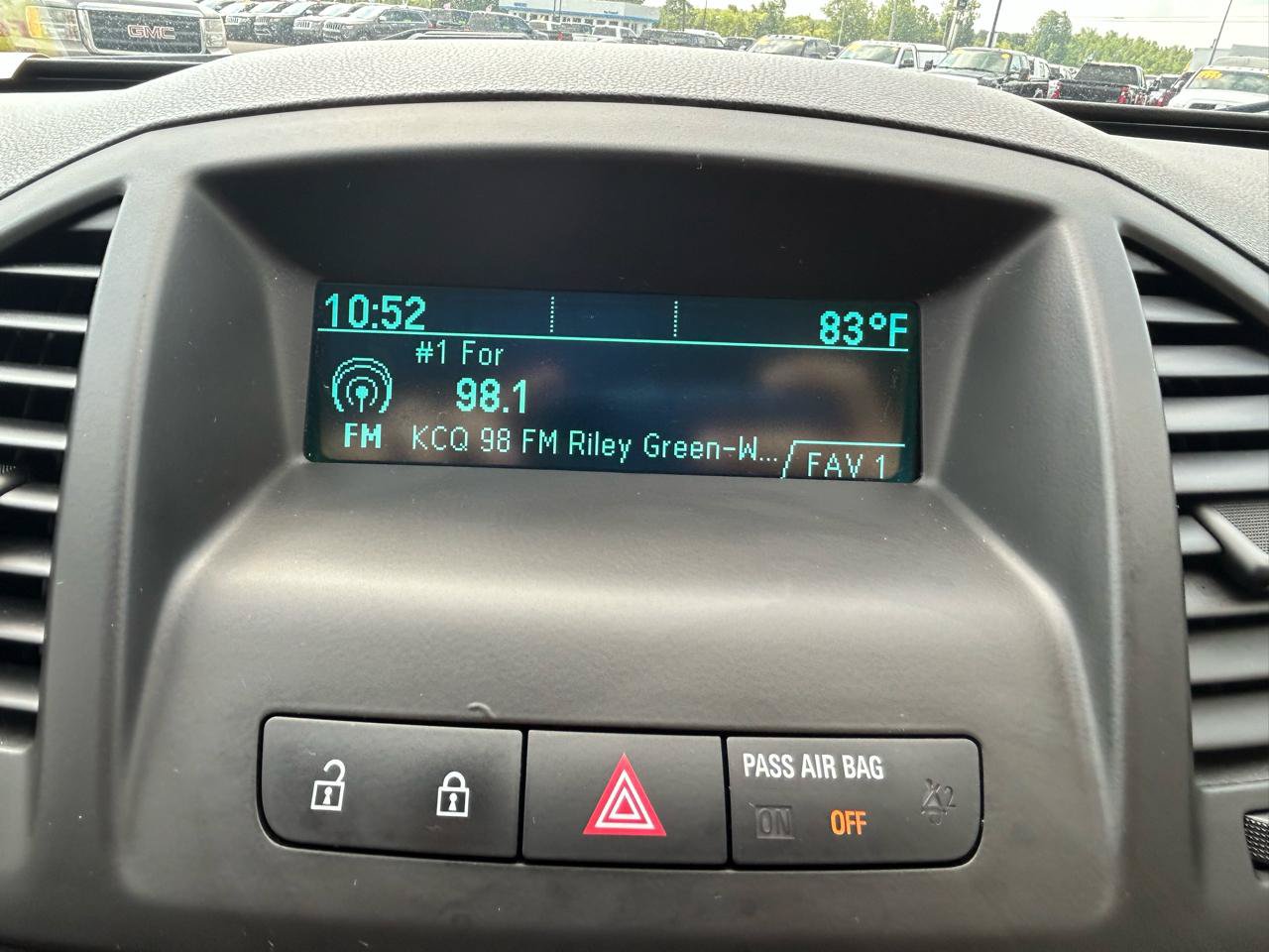 Used 2011 Buick Regal CXL FWD image 21