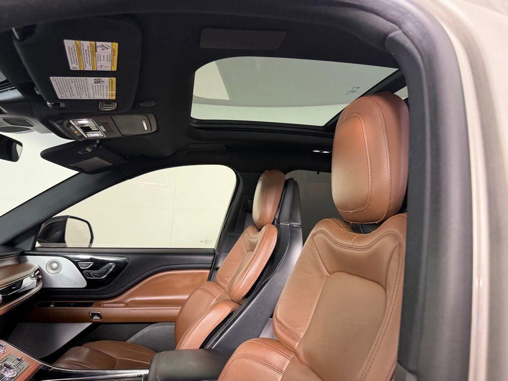 Used 2023 Lincoln Aviator Reserve w/ Equipment Group 201A image 21