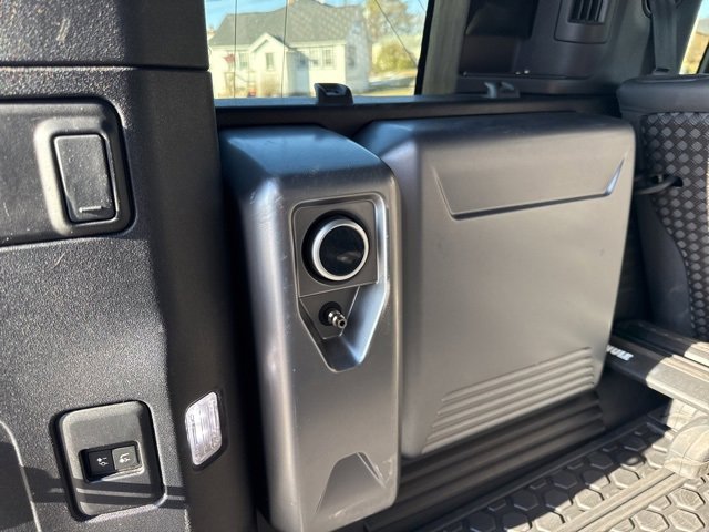 Used 2022 Land Rover Defender 110 V8 image 43