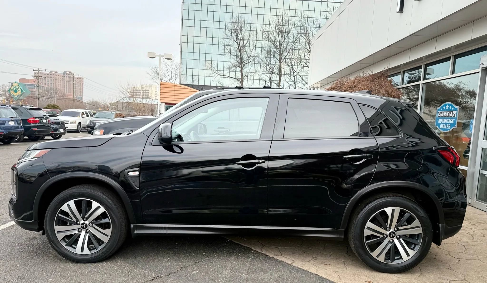Used 2022 Mitsubishi Outlander Sport ES FWD image 4