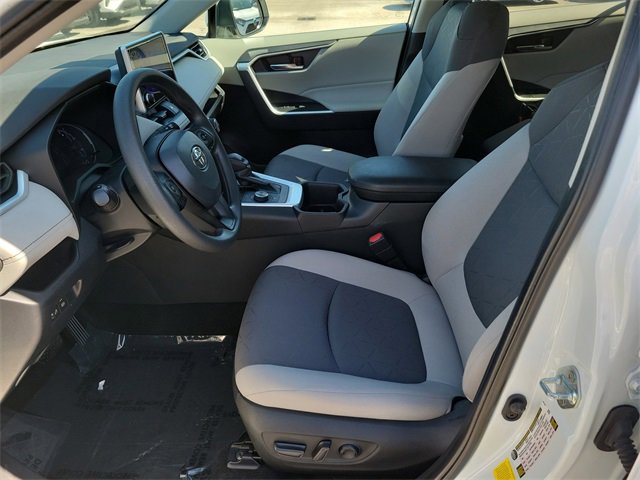 Used 2024 Toyota RAV4 XLE image 12