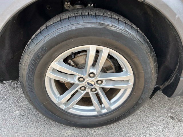 Used 2023 Ford Explorer XLT w/ Equipment Group 202A RWD image 61