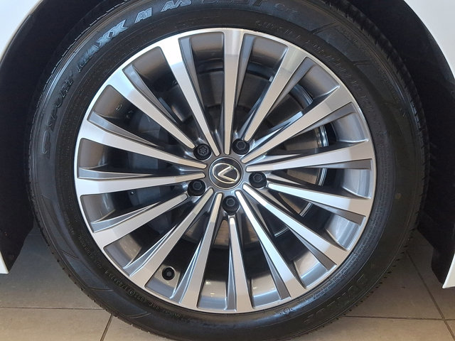 Used 2024 Lexus LS 500 AWD w/ Interior Upgrade Package image 7