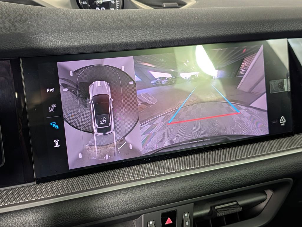 Certified 2025 Porsche Cayenne S image 32