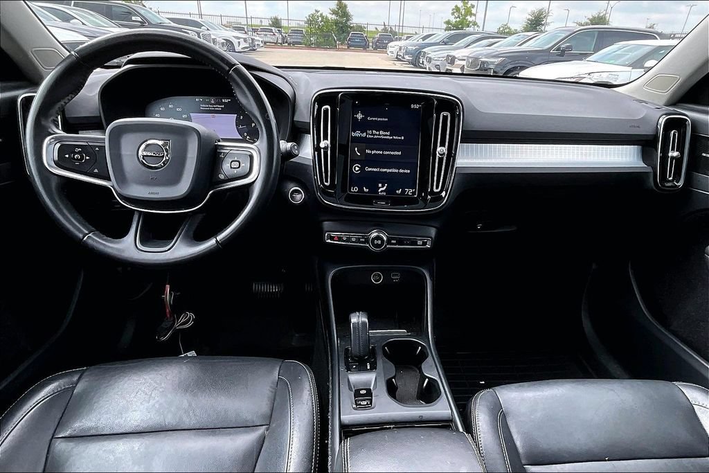 Used 2019 Volvo XC40 T5 Momentum AWD/4WD image 18