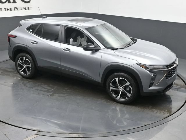 New 2026 Chevrolet Trax RS w/ Sunroof Package FWD image 16