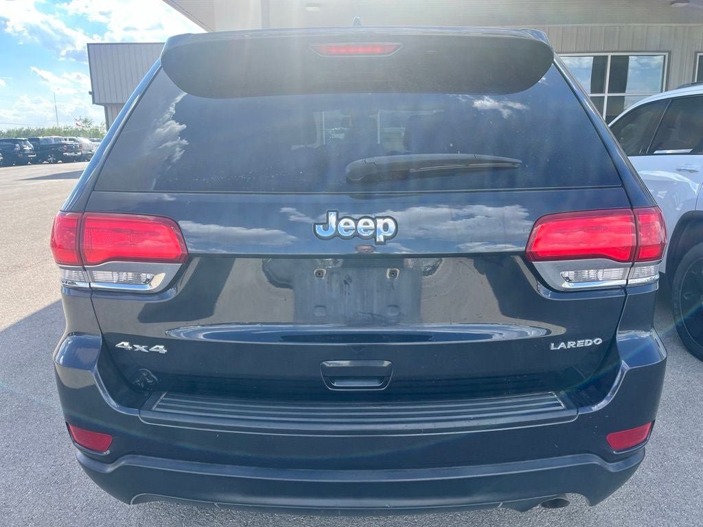 Used 2016 Jeep Grand Cherokee Laredo w/ Quick Order Package 23E AWD/4WD image 4