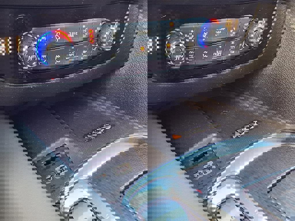 Used 2024 Buick Enclave Premium FWD image 40