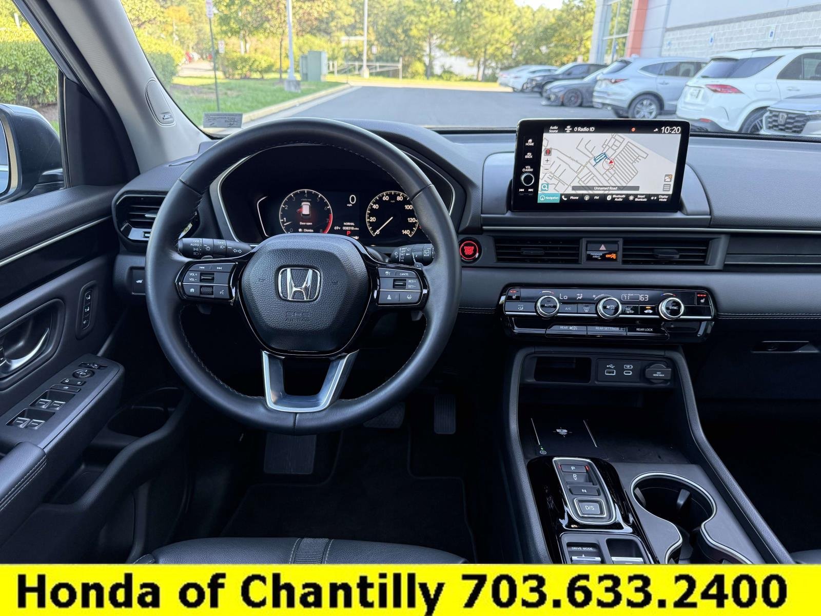 Certified 2025 Honda Pilot Touring image 8