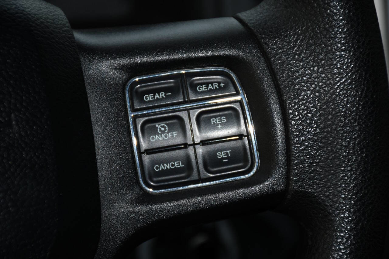 Used 2016 RAM 1500 Classic SLT image 29