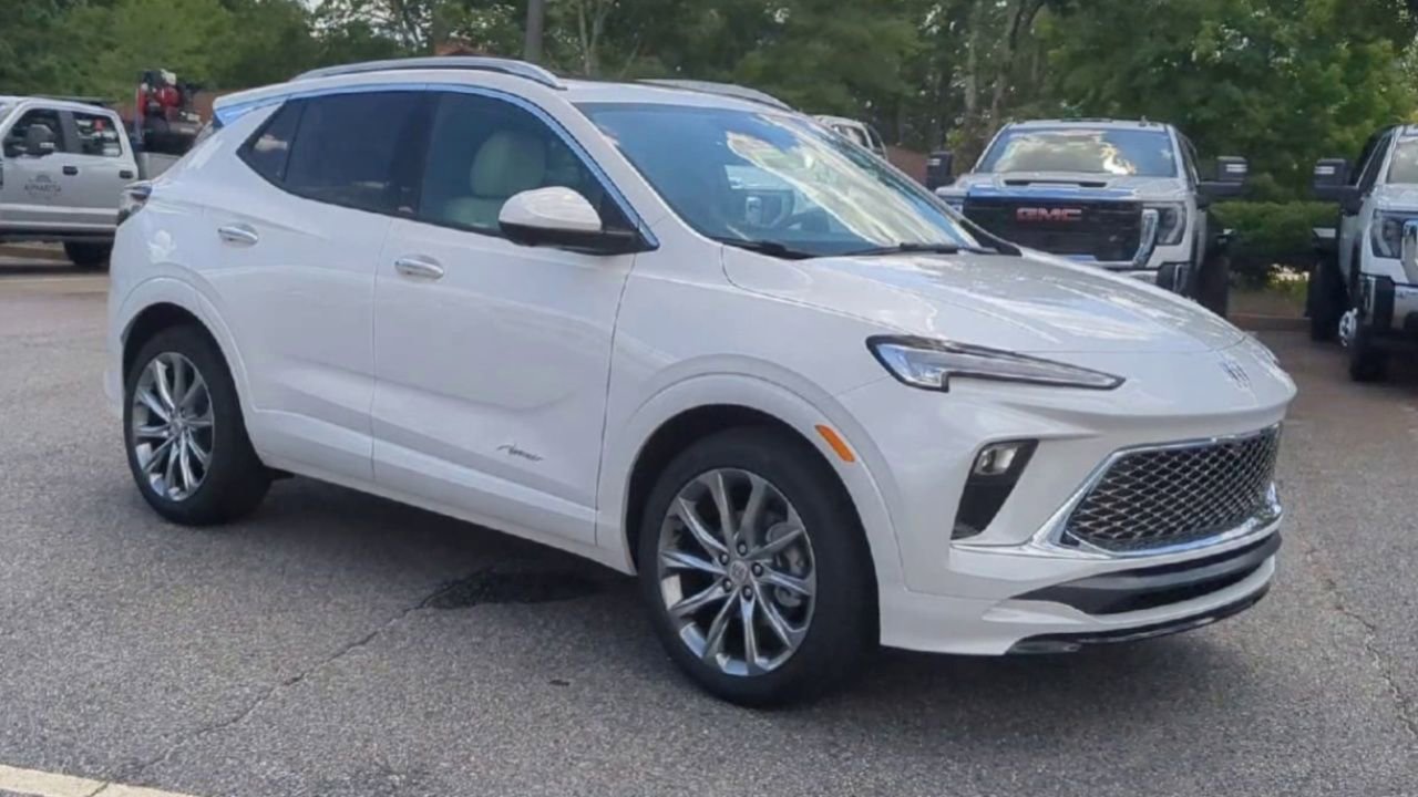 New 2026 Buick Encore GX Avenir w/ Avenir Technology Package image 2