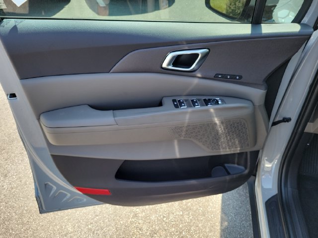 New 2027 Kia Carnival EX FWD image 27