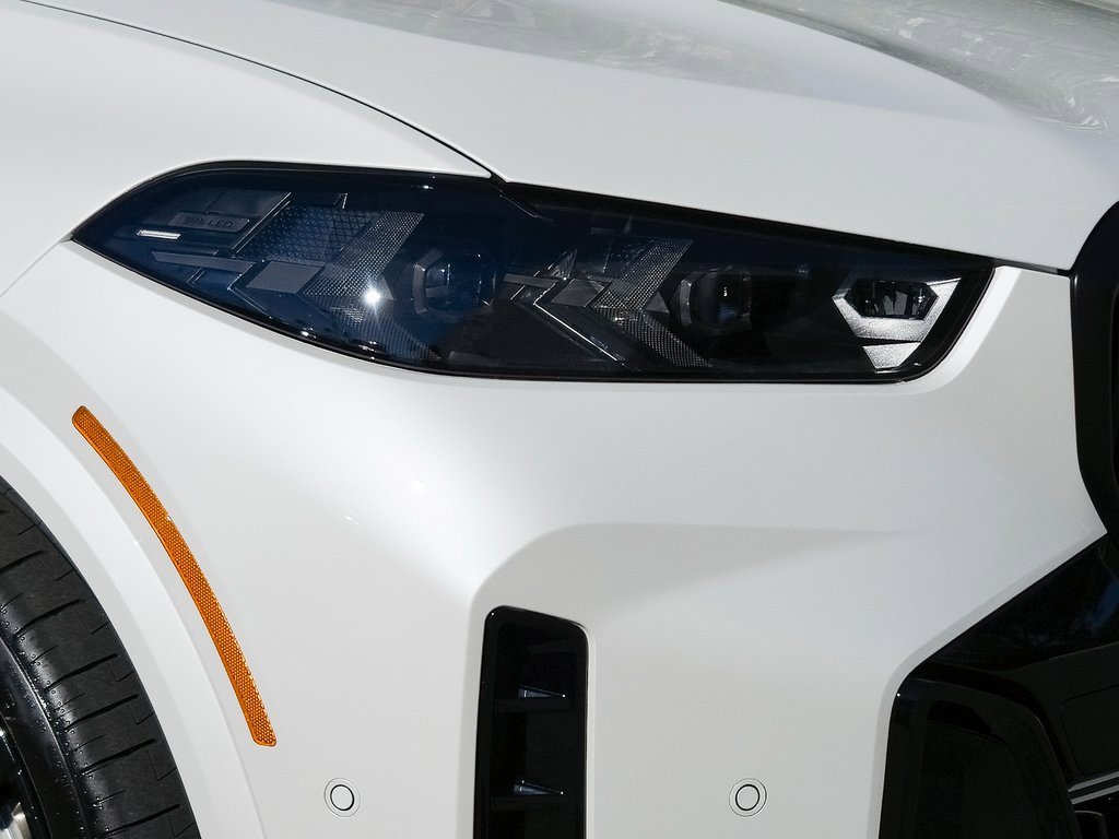New 2026 BMW X5 M60i w/ Executive Package image 8