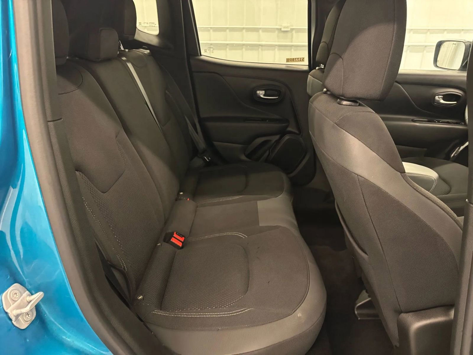 Used 2022 Jeep Renegade Altitude image 32