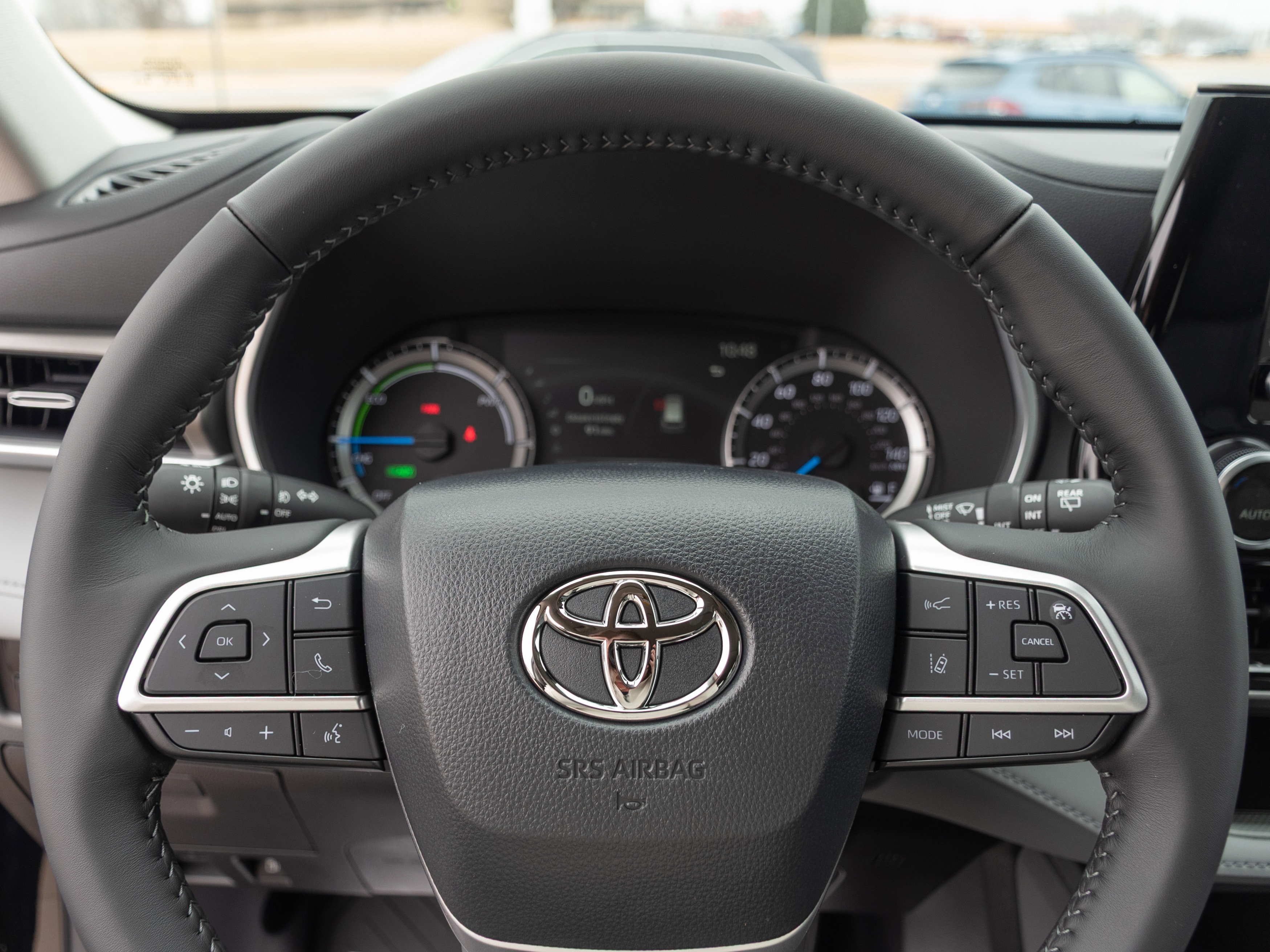 New 2026 Toyota Highlander XLE image 9