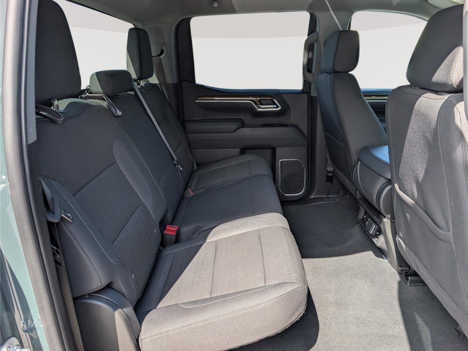 Used 2025 Chevrolet Silverado 1500 LT AWD/4WD image 13