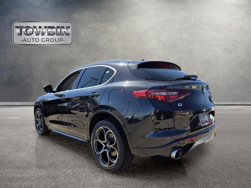 Used 2020 Alfa Romeo Stelvio Ti AWD/4WD image 6