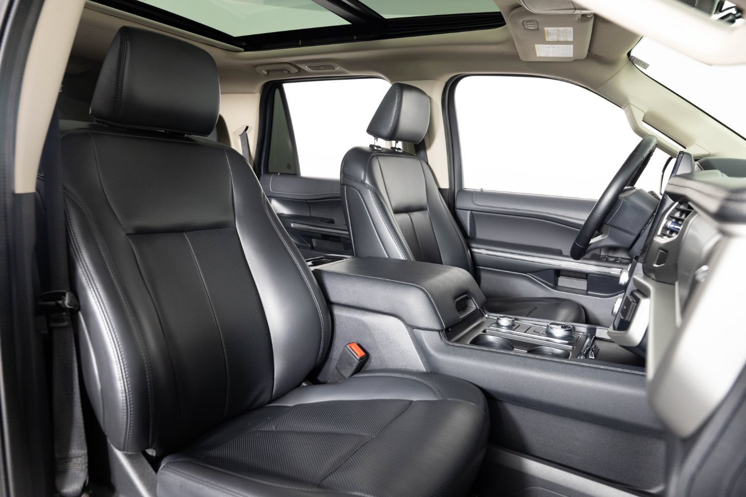 Used 2023 Ford Expedition Max XLT AWD/4WD image 31