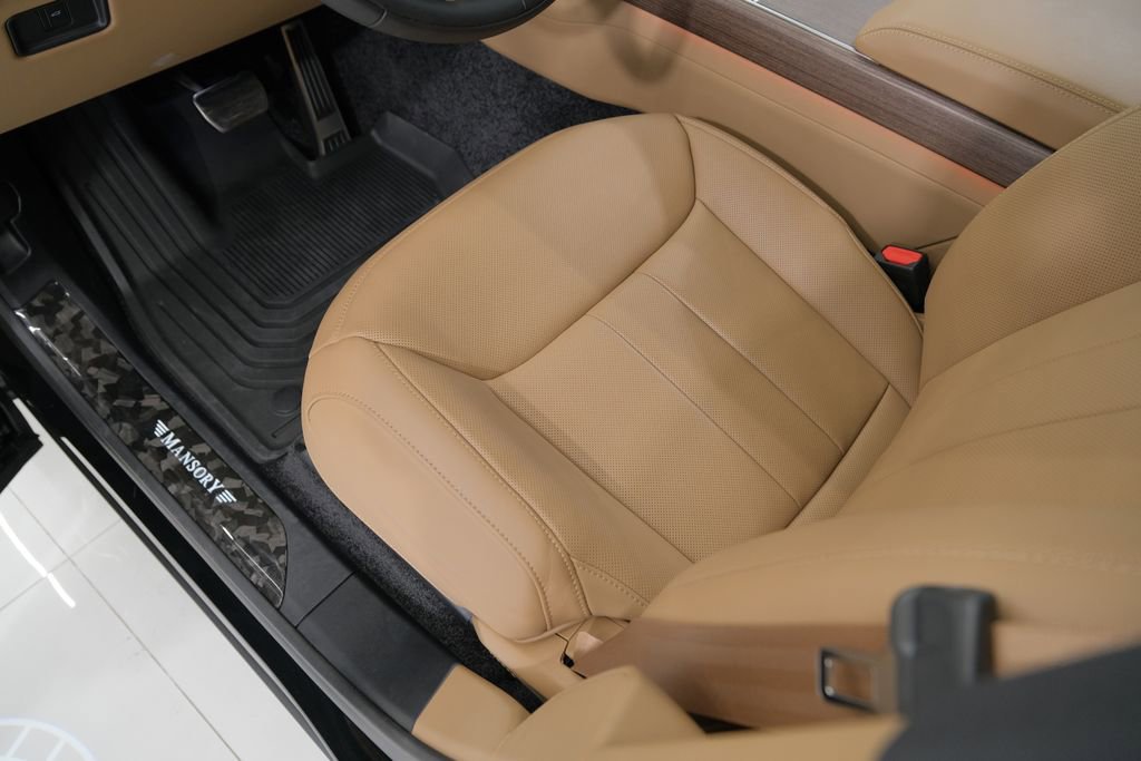 Used 2026 Land Rover Range Rover Long Wheelbase SE image 31