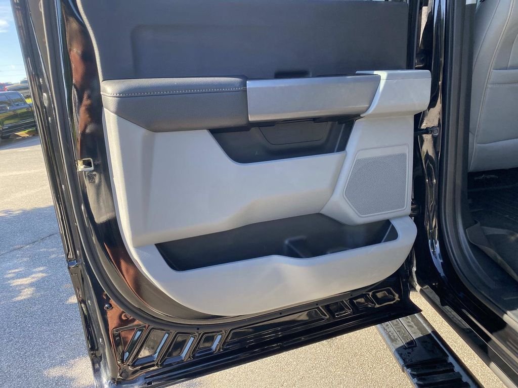 Certified 2023 Ford F250 XL w/ STX Appearance Package AWD/4WD image 12