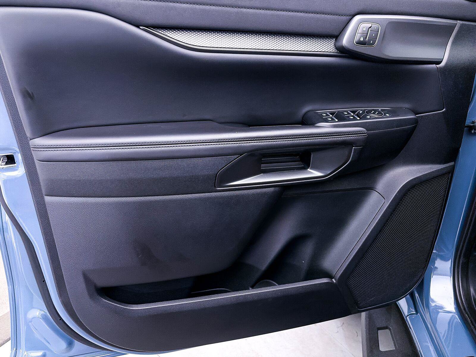 Used 2025 Ford Ranger Raptor AWD/4WD image 18