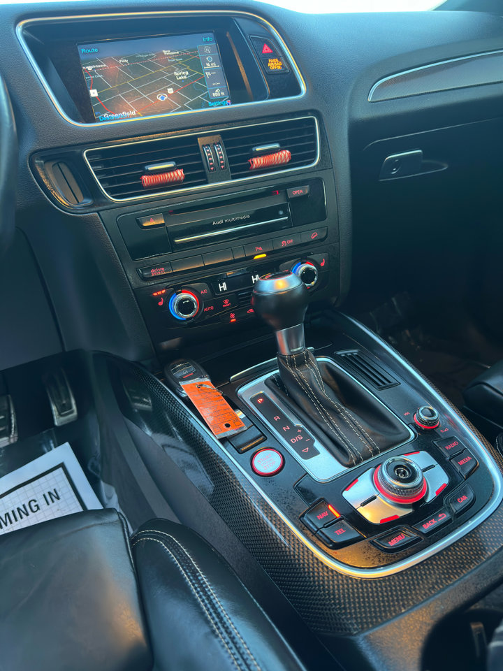 Used 2015 Audi SQ5 Premium Plus w/ Technology Package image 30