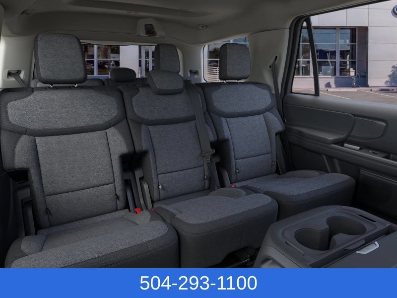 New 2026 Ford Expedition Active RWD image 13