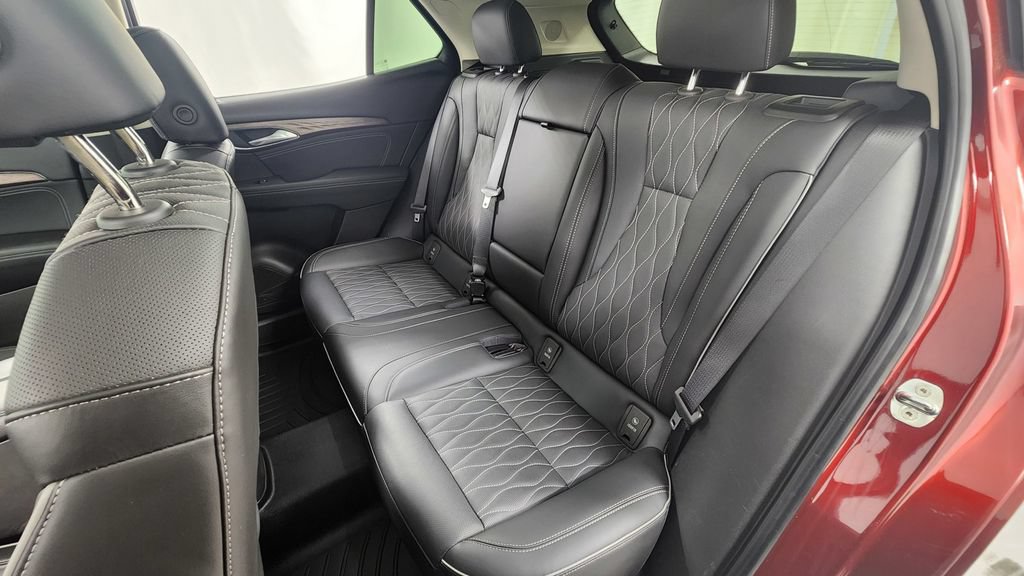 Used 2023 Buick Envision Avenir AWD/4WD image 12