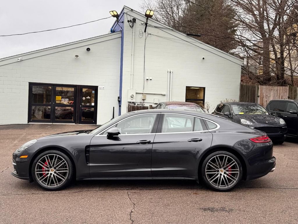 Used 2017 Porsche Panamera 4S image 3