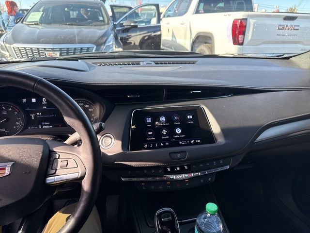 Used 2022 Cadillac XT4 Premium Luxury w/ Technology Package image 10