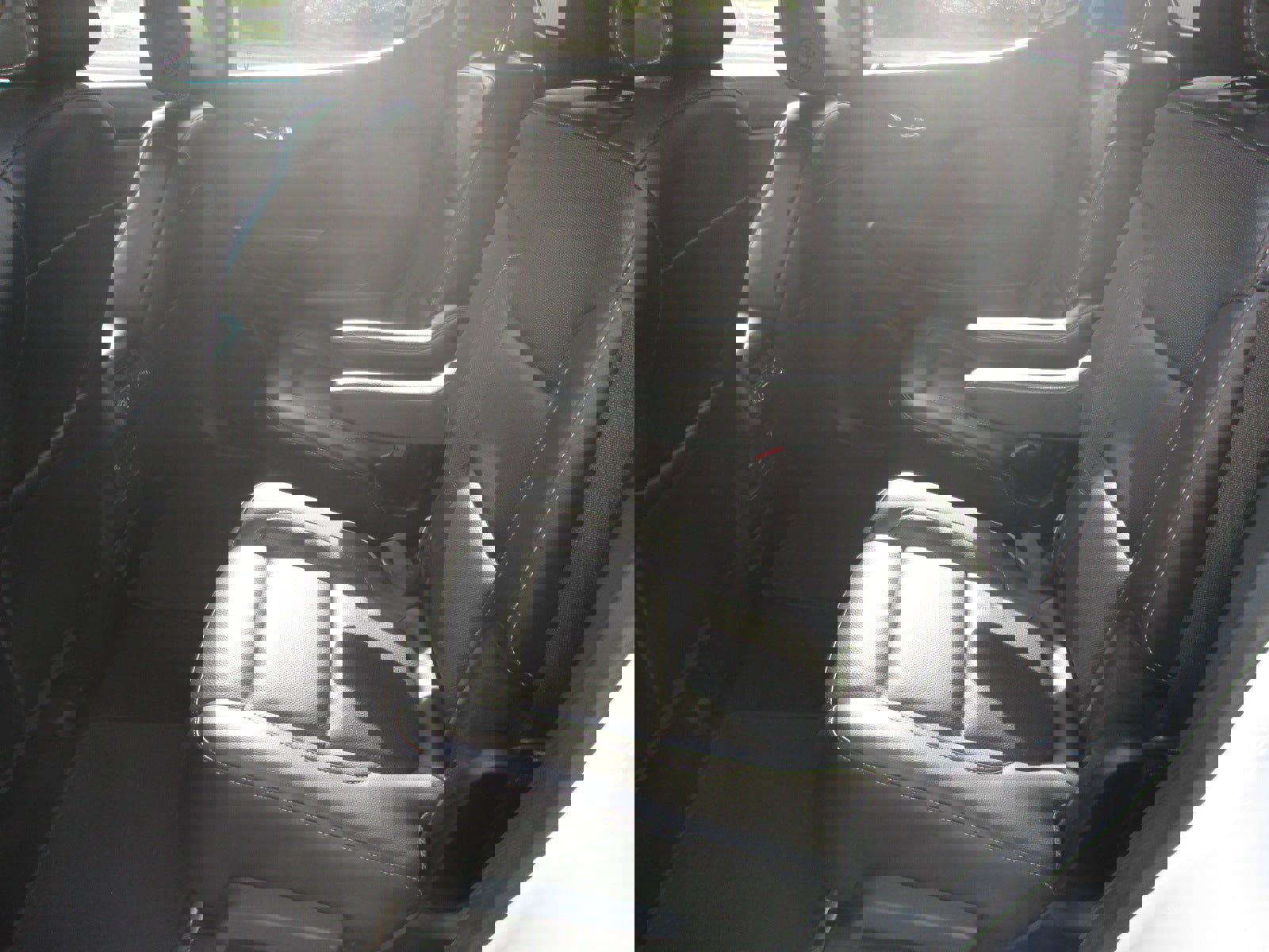 Used 2018 GMC Acadia SLT image 26