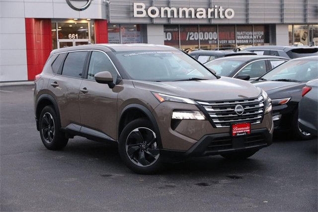 Certified 2024 Nissan Rogue SV image 2