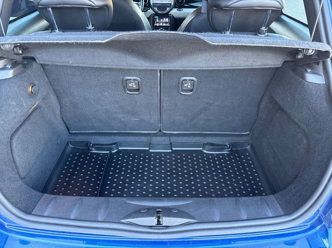 Used 2019 MINI Cooper S image 35